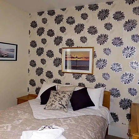 Bailey Ground Hotel 4*