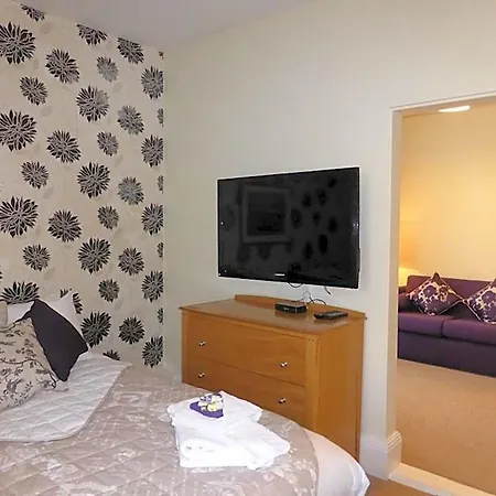 Hotel Bailey Ground