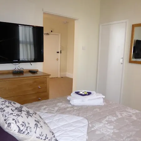 Bailey Ground Otel 4*